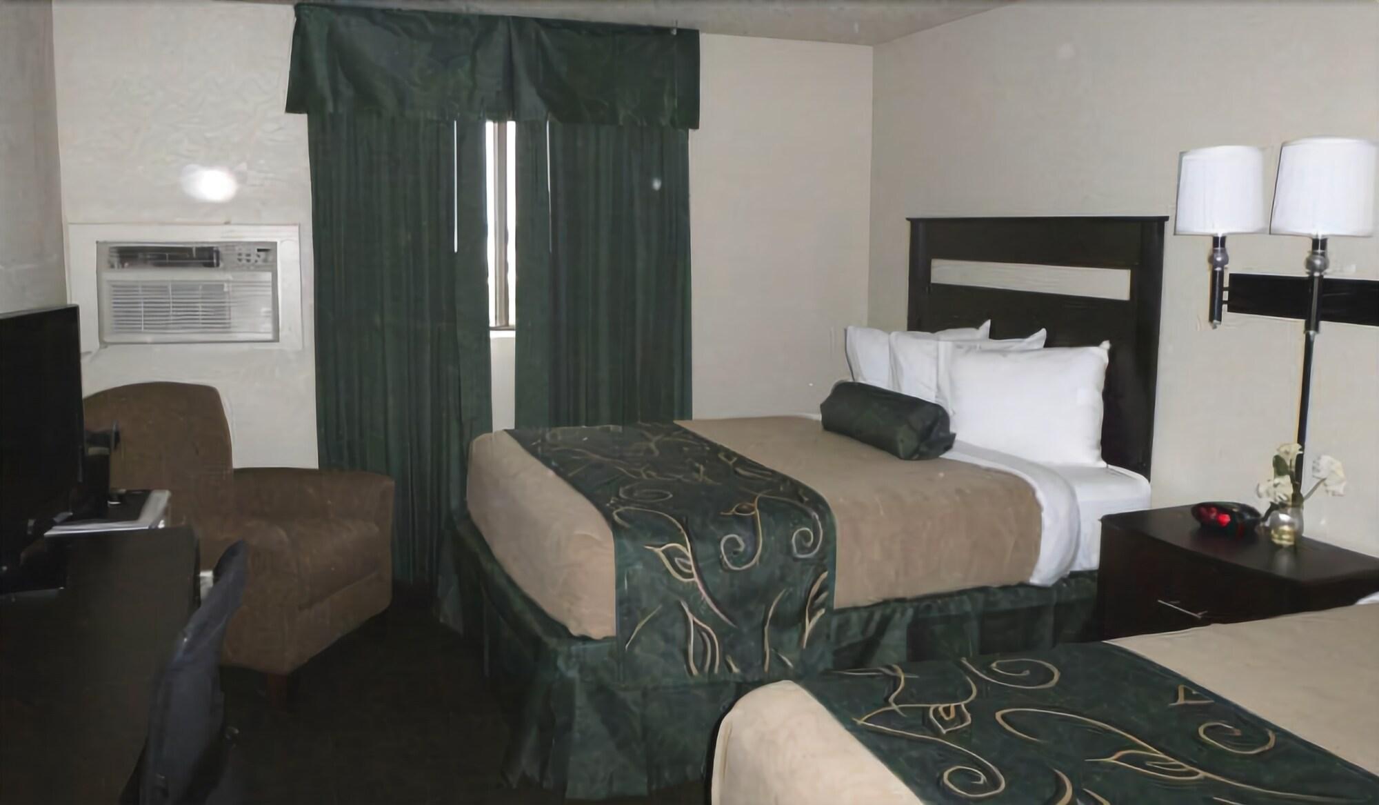 Hotel Travelodge By Wyndham 4*